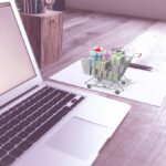 W ciągle ewoluującym świecie e-commerce, gdzie szybkość, styl i bezpieczeństwo są ważniejsze niż kiedykolwiek, jedna marka po cichu zmienia sposób, w jaki polscy konsumenci robią zakupy online. LUNZO, zaufana marka w handlu cyfrowym od ponad pięciu lat, przewodzi nowej generacji rynków, gdzie zaufanie klientów, ekologiczne wybory i modne, funkcjonalne produkty idą ręka w rękę. Witamy w doświadczeniu zakupowym zbudowanym nie tylko dla wygody, ale także dla pewności i sumienia.